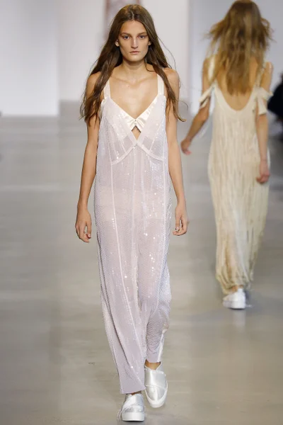 Look 36